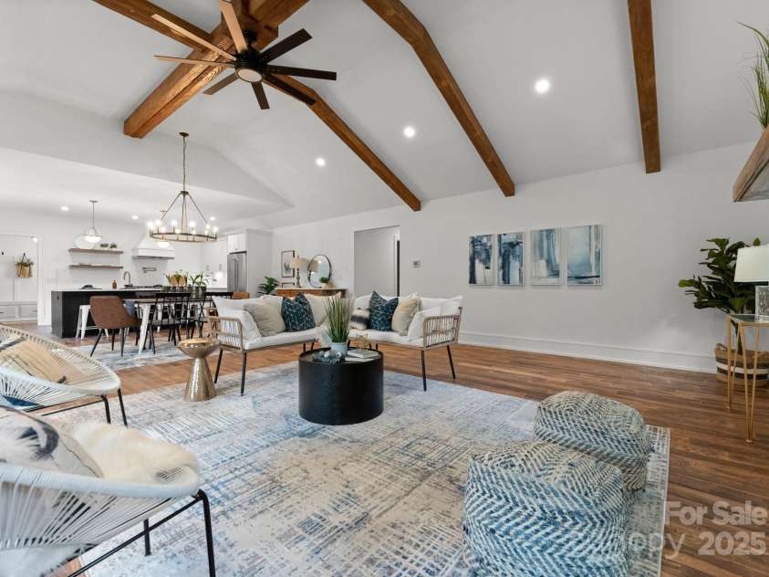 4562 Rockford Court, Charlotte, NC 28209.  MLS# CAR4262925, YatesRealty ID 25045. 