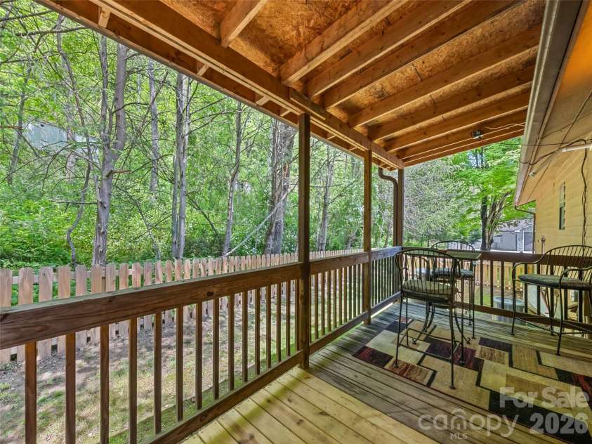 165 Clearwater Drive, Waynesville, NC 28785.  MLS# CAR4382095, YatesRealty ID 25046. 