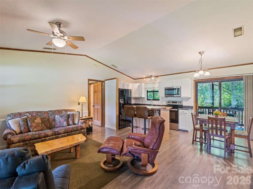 165 Clearwater Drive, Waynesville, NC 28785.  MLS# CAR4382095, YatesRealty ID 25046. 