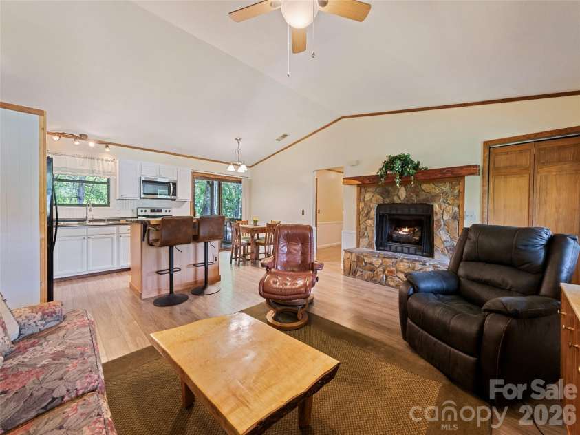 165 Clearwater Drive, Waynesville, NC 28785.  MLS# CAR4382095, YatesRealty ID 25046. 