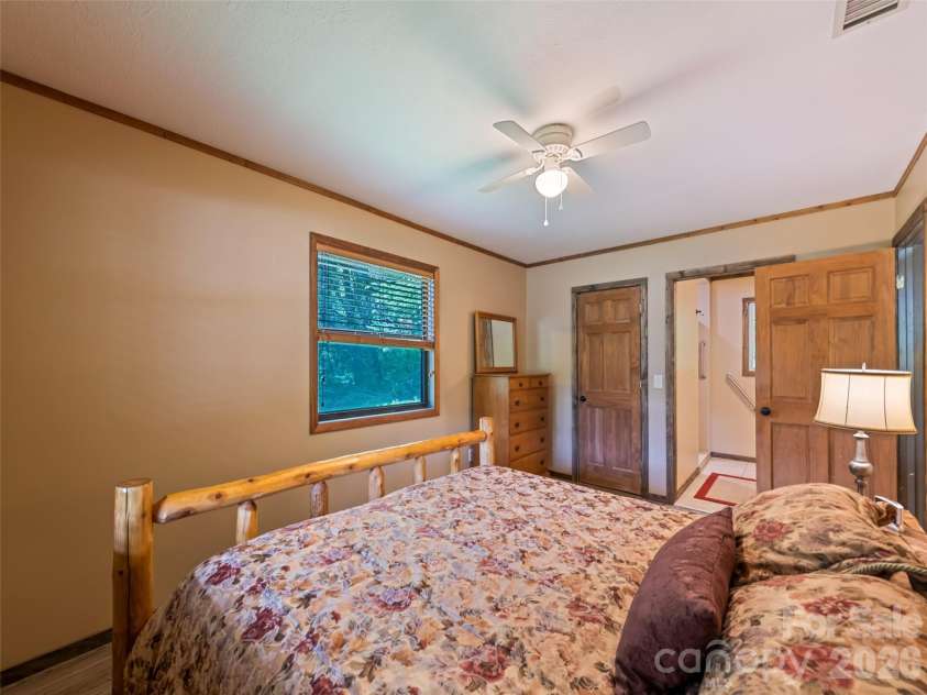 165 Clearwater Drive, Waynesville, NC 28785.  MLS# CAR4382095, YatesRealty ID 25046. 