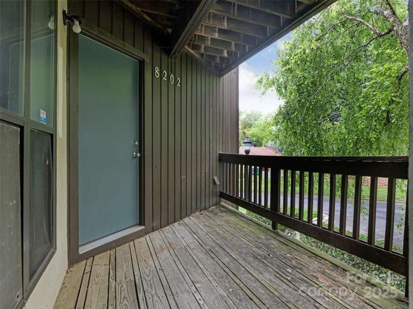8202 Cedar Glen Drive, Charlotte, NC 28212.  MLS# CAR4265960, YatesRealty ID 25046. Balcony