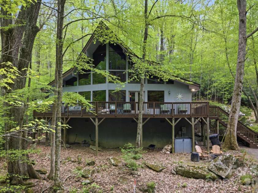 401 Saratoga None, Boone, NC 28607.  MLS# CAR4374691, YatesRealty ID 25047. 