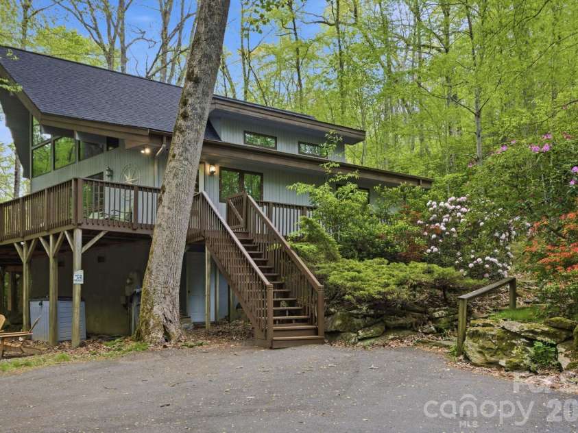 401 Saratoga None, Boone, NC 28607.  MLS# CAR4374691, YatesRealty ID 25047. 
