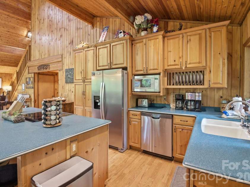 401 Saratoga None, Boone, NC 28607.  MLS# CAR4374691, YatesRealty ID 25047. 