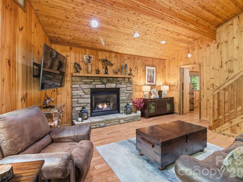401 Saratoga None, Boone, NC 28607.  MLS# CAR4374691, YatesRealty ID 25047. 