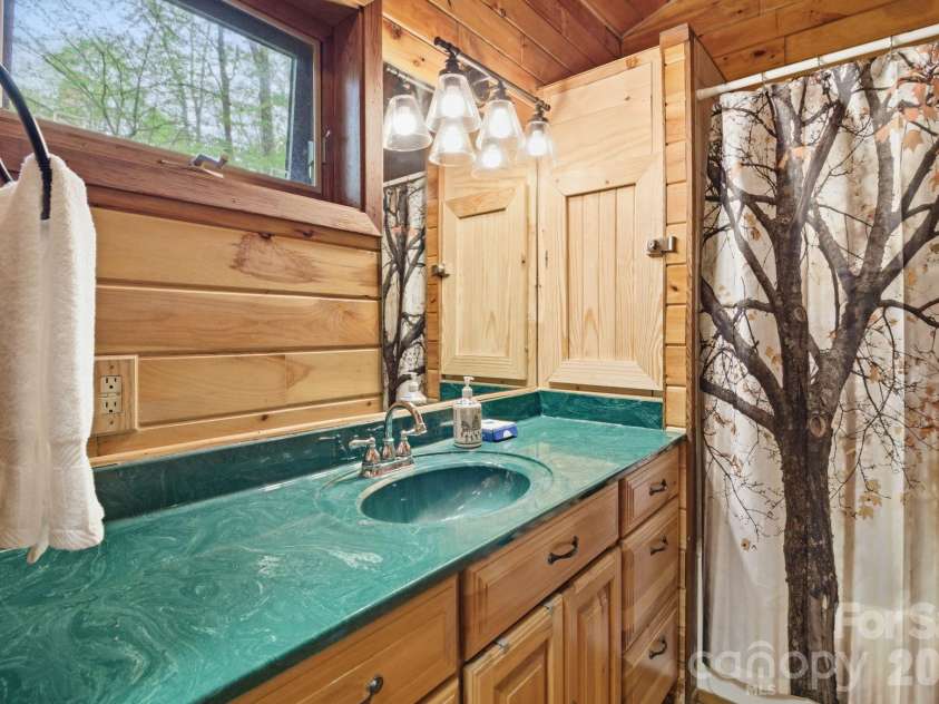 401 Saratoga None, Boone, NC 28607.  MLS# CAR4374691, YatesRealty ID 25047. 
