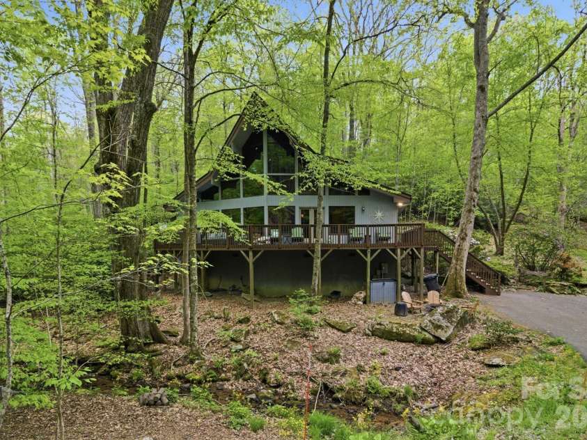 401 Saratoga None, Boone, NC 28607.  MLS# CAR4374691, YatesRealty ID 25047. 