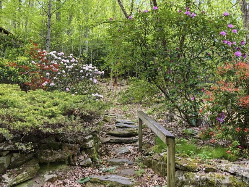 401 Saratoga None, Boone, NC 28607.  MLS# CAR4374691, YatesRealty ID 25047. 