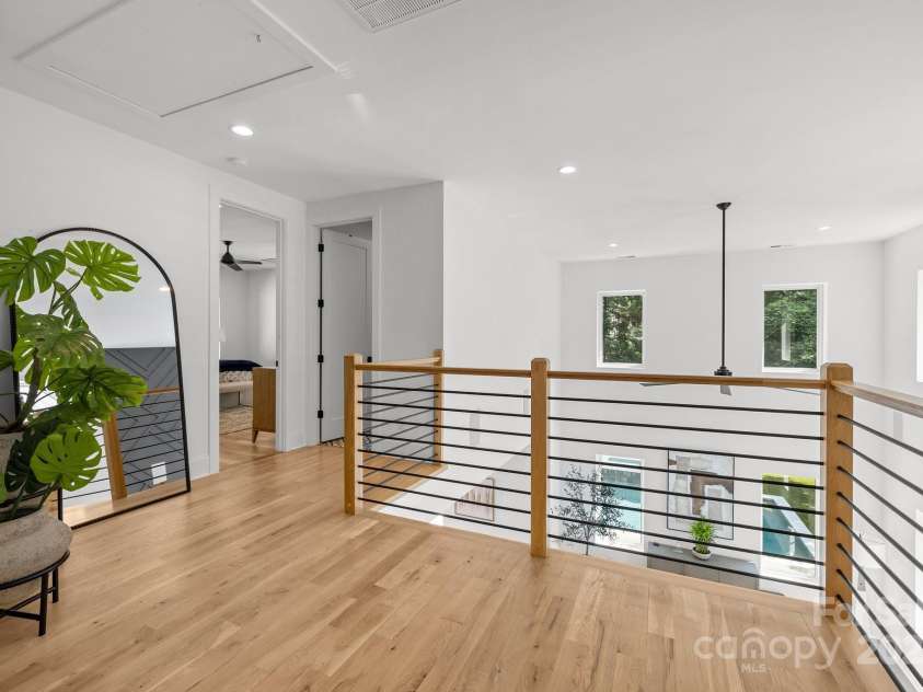 2121 Laburnum Avenue, Charlotte, NC 28205.  MLS# CAR4268870, YatesRealty ID 25048. 