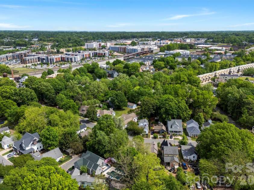 700 37th Street, Charlotte, NC 28205.  MLS# CAR4378306, YatesRealty ID 25048. 