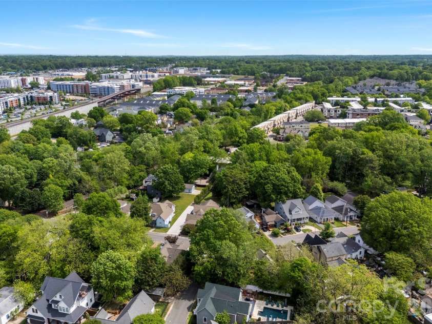 700 37th Street, Charlotte, NC 28205.  MLS# CAR4378306, YatesRealty ID 25048. 