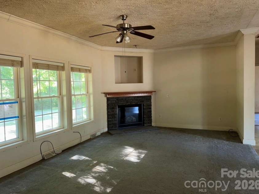 172 Jesse King Road, Advance, NC 27006.  MLS# CAR4378531, YatesRealty ID 25049. 
