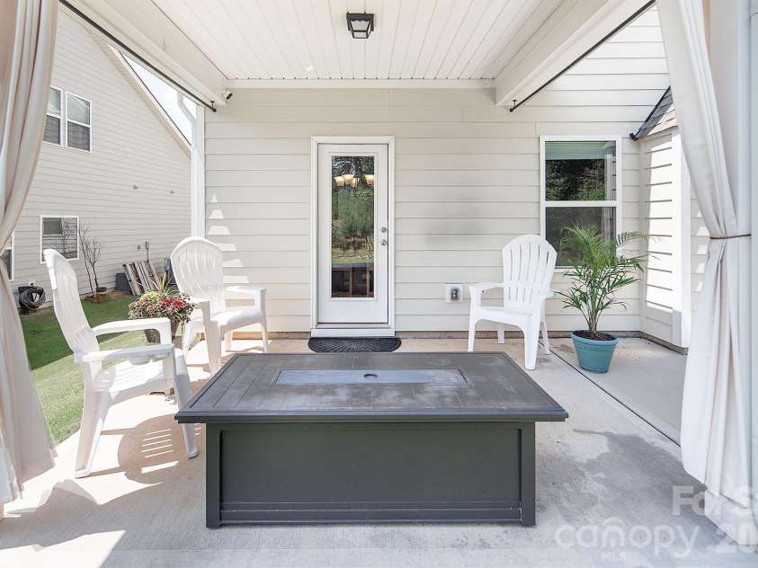 171 Old Harbor Drive, Mount Gilead, NC 27306.  MLS# CAR4269635, YatesRealty ID 2505. 