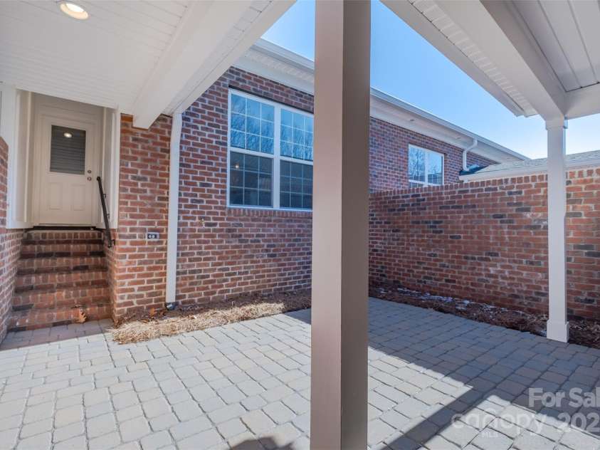 447 Beacon Street, Concord, NC 28027.  MLS# CAR4233174, YatesRealty ID 2505. 