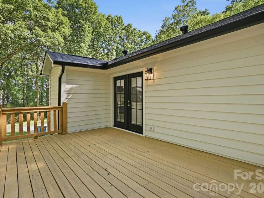 10417 Cairnsmore Place, Mint Hill, NC 28227.  MLS# CAR4382635, YatesRealty ID 25050. 