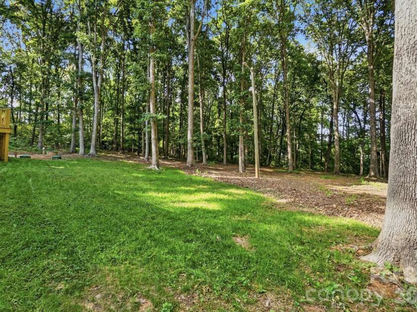 10417 Cairnsmore Place, Mint Hill, NC 28227.  MLS# CAR4382635, YatesRealty ID 25050. 