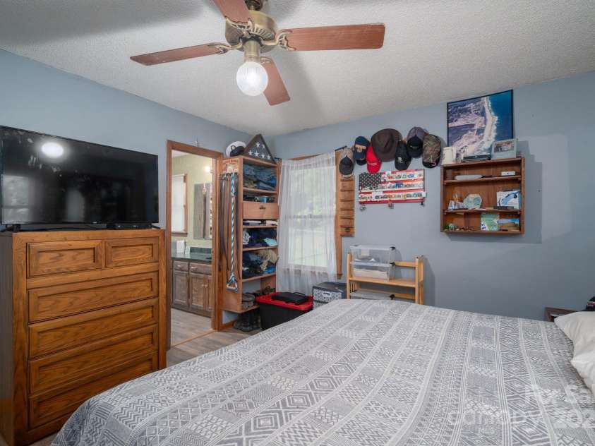 236 Howards Creek School Road, Lincolnton, NC 28092.  MLS# CAR4276655, YatesRealty ID 25050. 