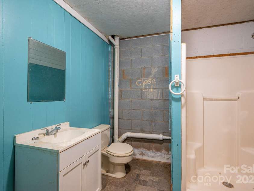 236 Howards Creek School Road, Lincolnton, NC 28092.  MLS# CAR4276655, YatesRealty ID 25050. 