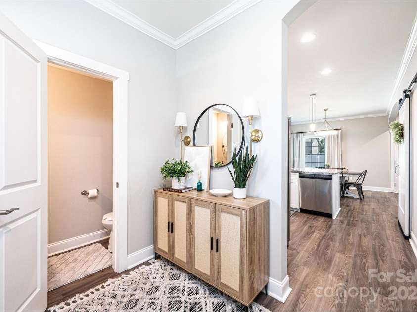 2526 Snow Creek Road, Hickory, NC 28601.  MLS# CAR4272940, YatesRealty ID 25051. 