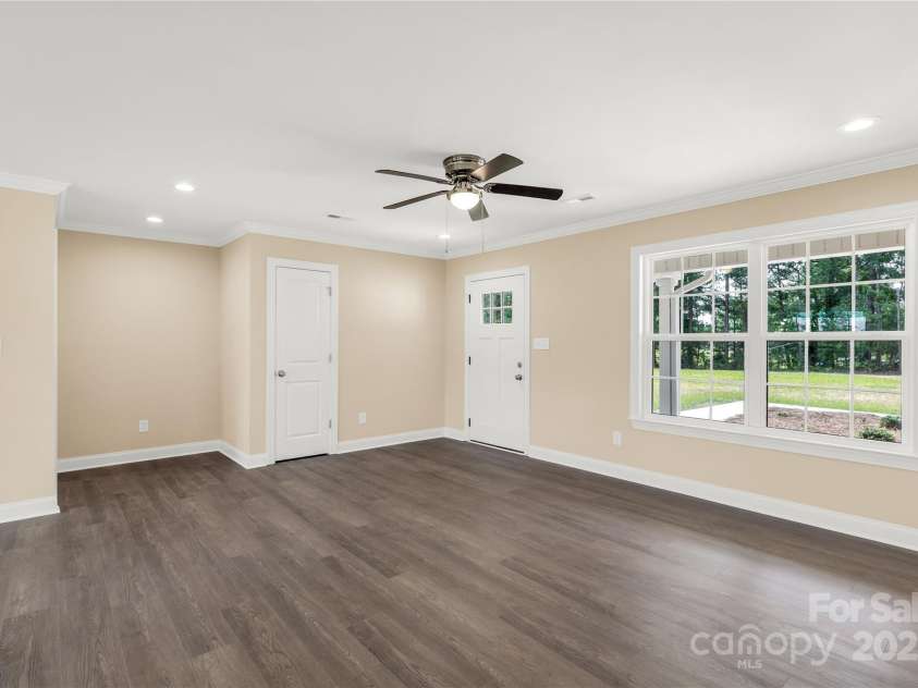 3650 Sentry Road, Lancaster, SC 29720.  MLS# CAR4254332, YatesRealty ID 25052. 