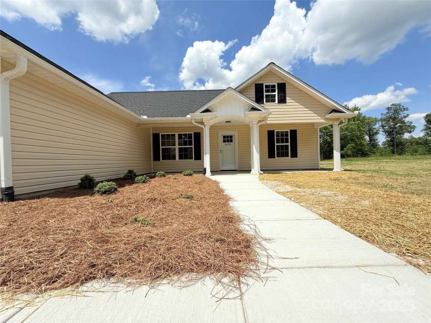 3650 Sentry Road, Lancaster, SC 29720.  MLS# CAR4254332, YatesRealty ID 25052. 