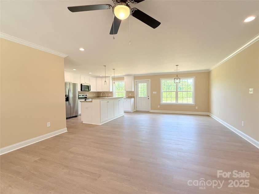 3650 Sentry Road, Lancaster, SC 29720.  MLS# CAR4254332, YatesRealty ID 25052. 