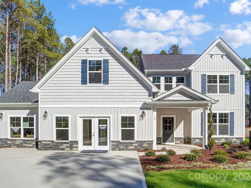 120 Mathis Drive, Union Grove, NC 28689.  MLS# CAR4131065, YatesRealty ID 25053. 