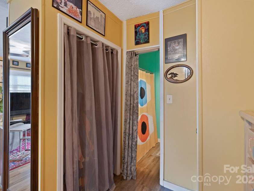 32 Roberts Street, Fletcher, NC 28732.  MLS# CAR4267133, YatesRealty ID 25054. 