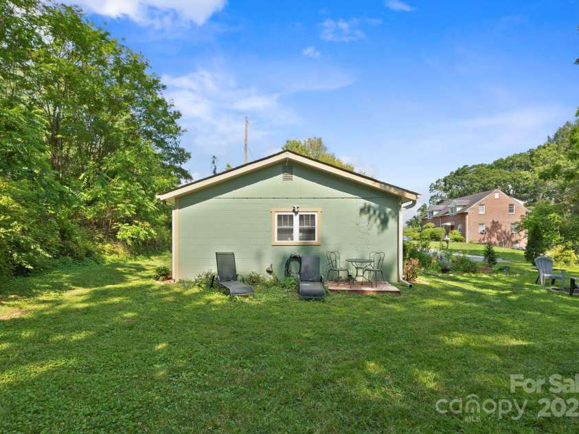 32 Roberts Street, Fletcher, NC 28732.  MLS# CAR4267133, YatesRealty ID 25054. 