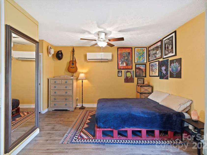 32 Roberts Street, Fletcher, NC 28732.  MLS# CAR4267133, YatesRealty ID 25054. Sleeping area