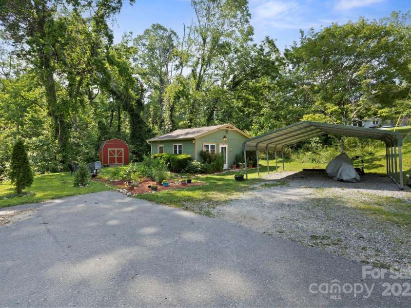 32 Roberts Street, Fletcher, NC 28732.  MLS# CAR4267133, YatesRealty ID 25054. Welcome home!