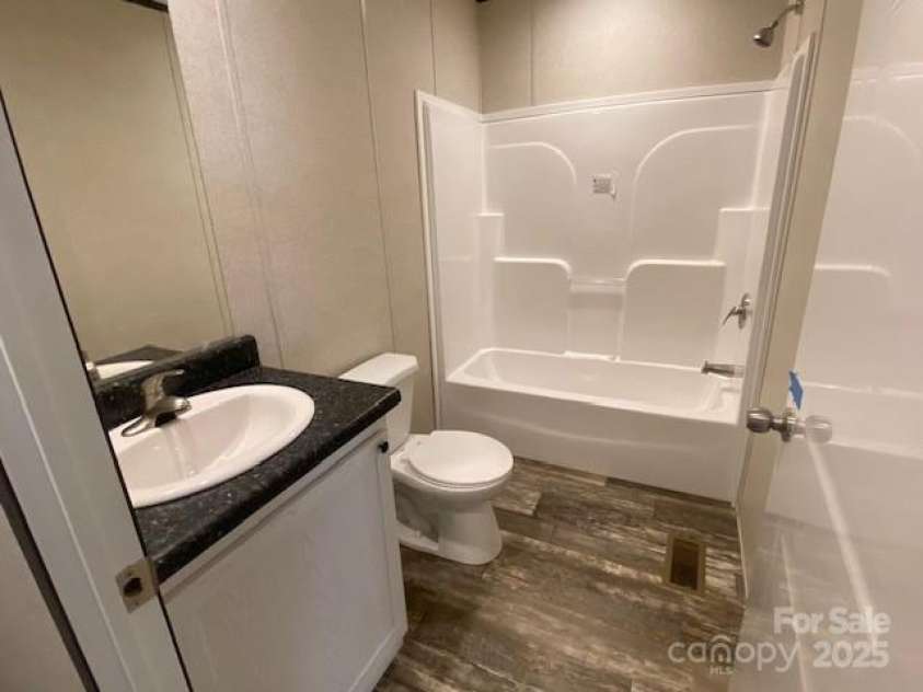 1040 Benfield Woods, Morganton, NC 28655.  MLS# CAR4276513, YatesRealty ID 25055. 