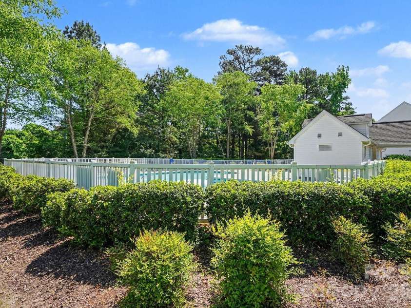 747 Rock Lake Glen, Fort Mill, SC 29715.  MLS# CAR4372101, YatesRealty ID 25055. Community Pool