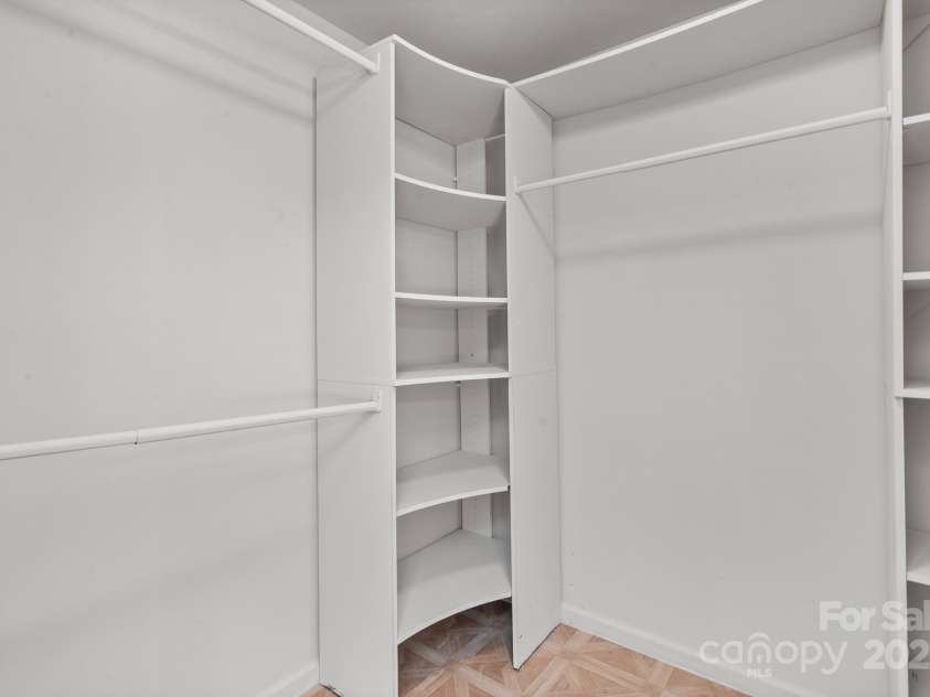 12325 Woodside Falls Road, Pineville, NC 28134.  MLS# CAR4274717, YatesRealty ID 25056. 