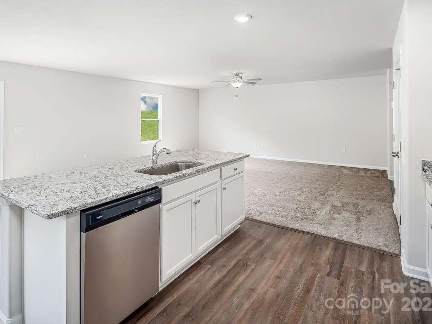 502 Maddox Drive, Shelby, NC 28152.  MLS# CAR4239383, YatesRealty ID 25057. 