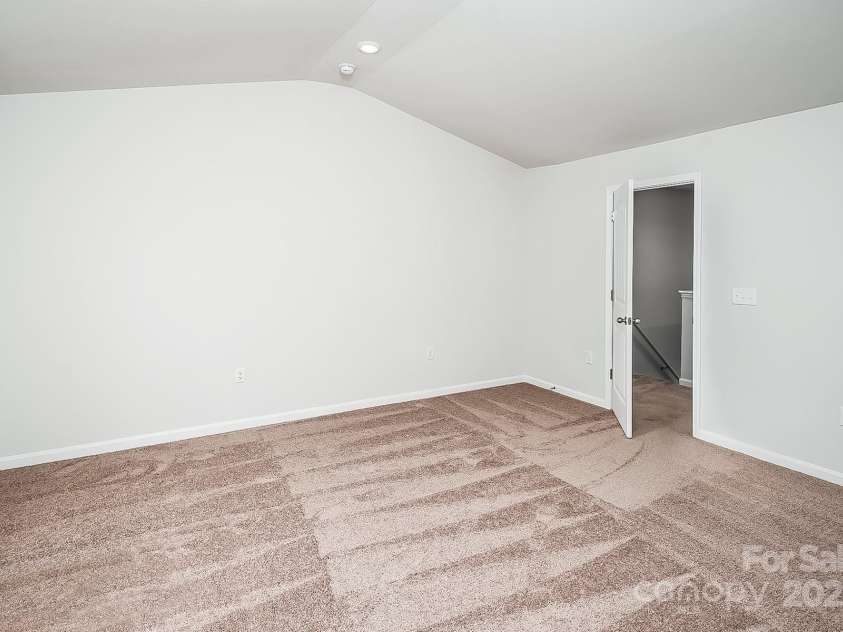 502 Maddox Drive, Shelby, NC 28152.  MLS# CAR4239383, YatesRealty ID 25057. 