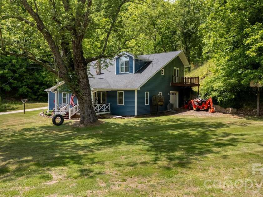 84 Sheets Farm Road, Bakersville, NC 28705.  MLS# CAR4384687, YatesRealty ID 25058. 