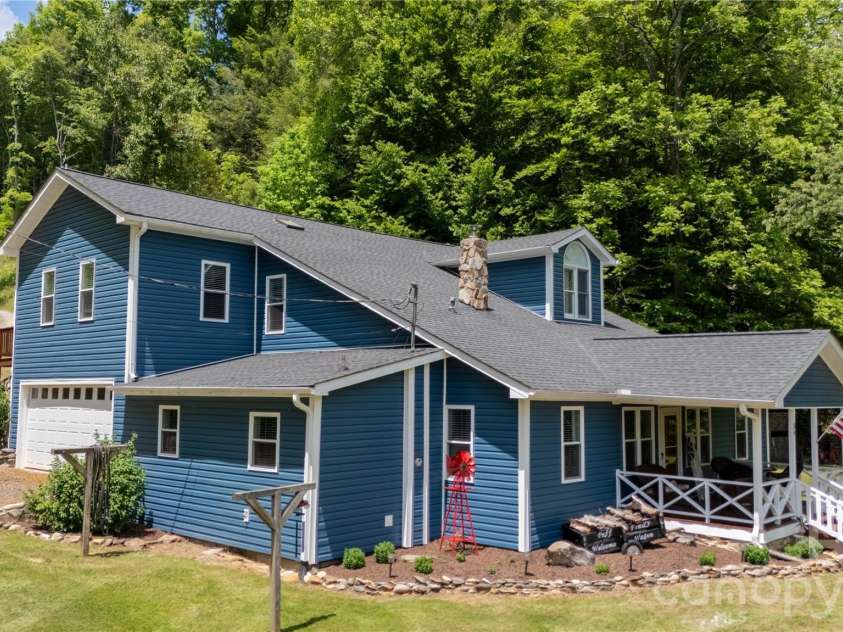 84 Sheets Farm Road, Bakersville, NC 28705.  MLS# CAR4384687, YatesRealty ID 25058. 