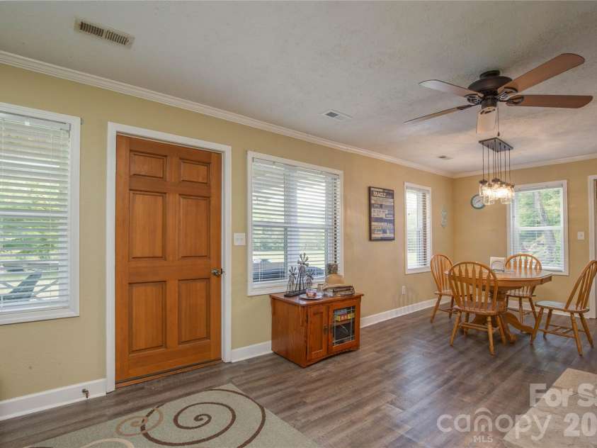 84 Sheets Farm Road, Bakersville, NC 28705.  MLS# CAR4384687, YatesRealty ID 25058. Living Room