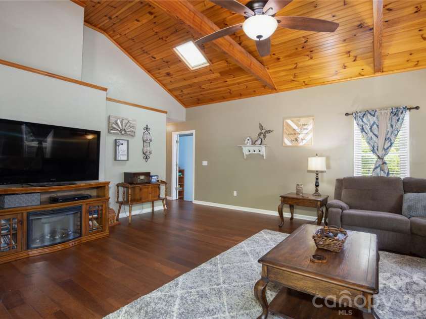 84 Sheets Farm Road, Bakersville, NC 28705.  MLS# CAR4384687, YatesRealty ID 25058. Upstairs Family Room