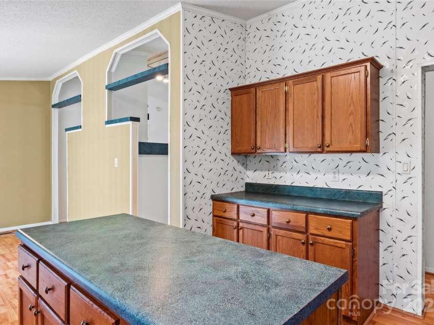 103 Forest Drive, King, NC 27021.  MLS# CAR4271366, YatesRealty ID 25059. 