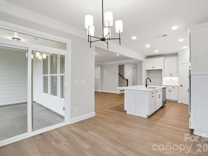 3062 Constitution Lane, Gastonia, NC 28056.  MLS# CAR4338163, YatesRealty ID 25059. Breakfast ARea