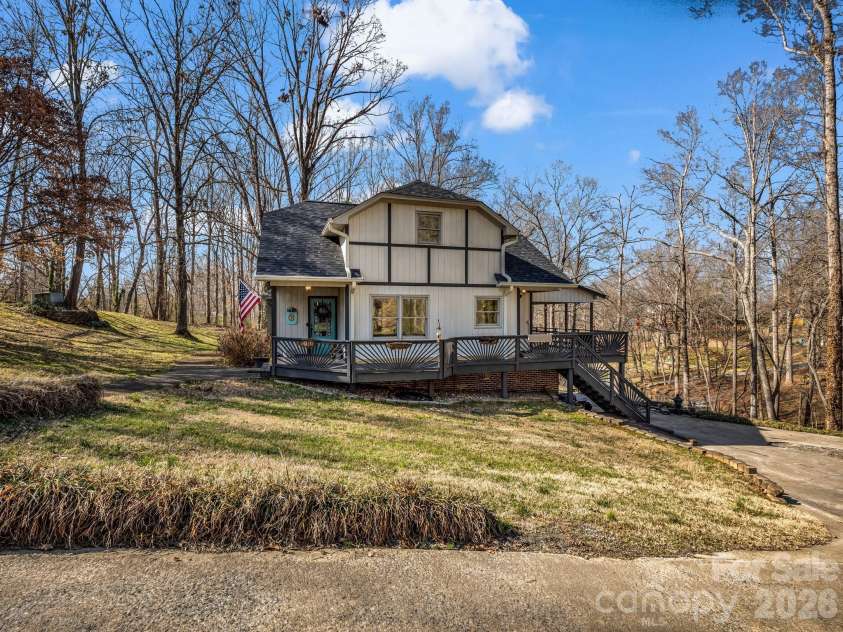 108 Three Oaks Lane, Kings Mountain, NC 28086.  MLS# CAR4218081, YatesRealty ID 2506. 