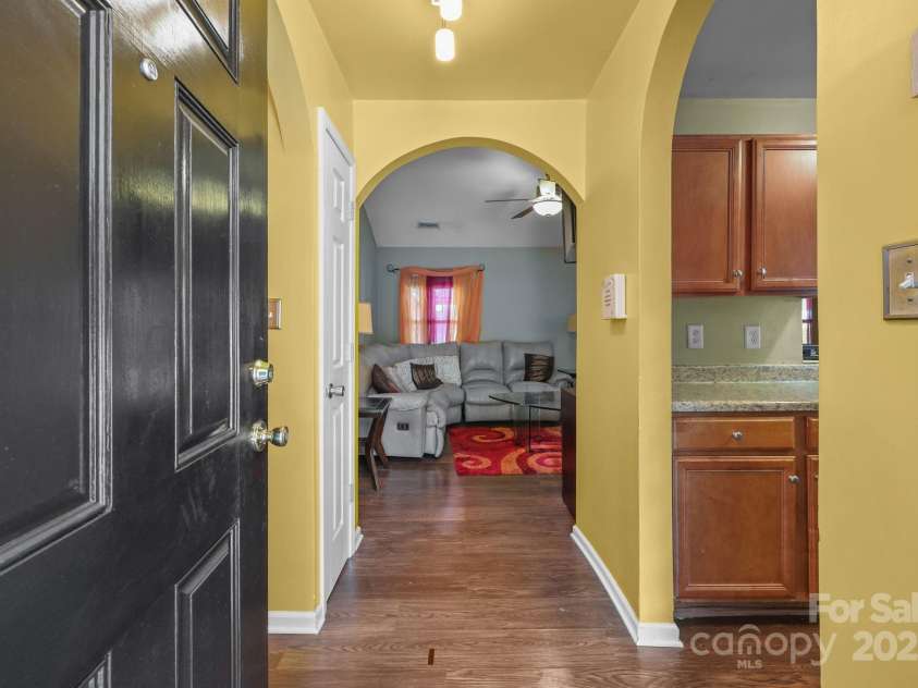 6623 Nevin Glen Drive, Charlotte, NC 28269.  MLS# CAR4304224, YatesRealty ID 2506. 