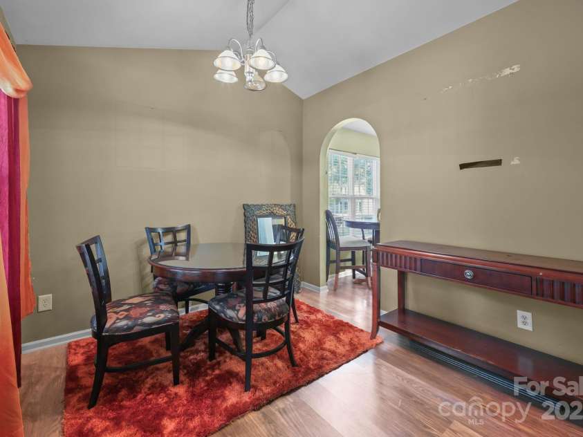 6623 Nevin Glen Drive, Charlotte, NC 28269.  MLS# CAR4304224, YatesRealty ID 2506. 