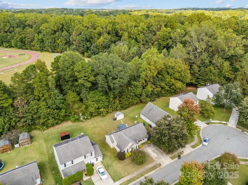 6623 Nevin Glen Drive, Charlotte, NC 28269.  MLS# CAR4304224, YatesRealty ID 2506. 