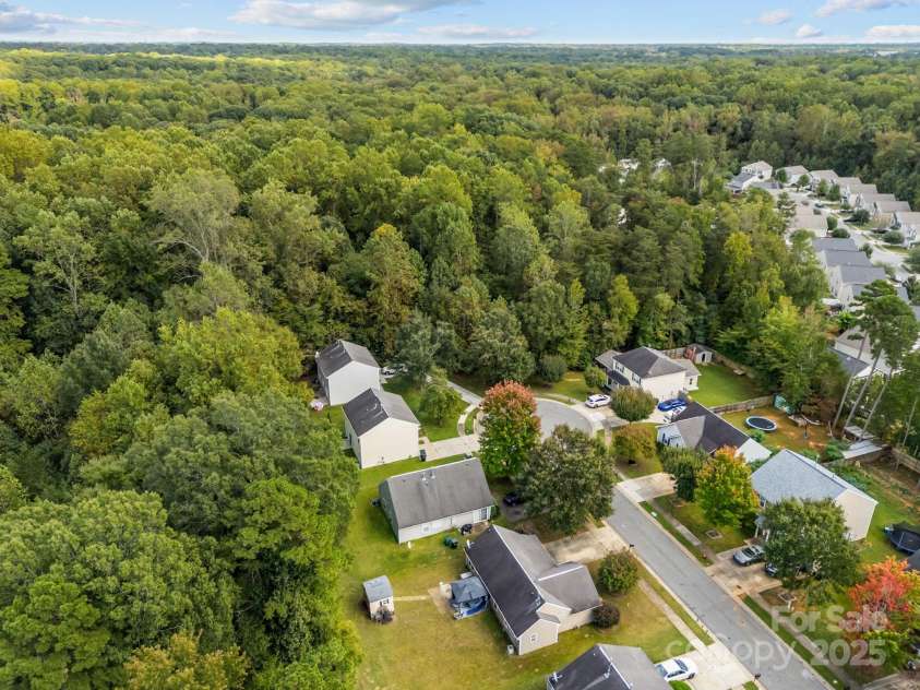 6623 Nevin Glen Drive, Charlotte, NC 28269.  MLS# CAR4304224, YatesRealty ID 2506. 