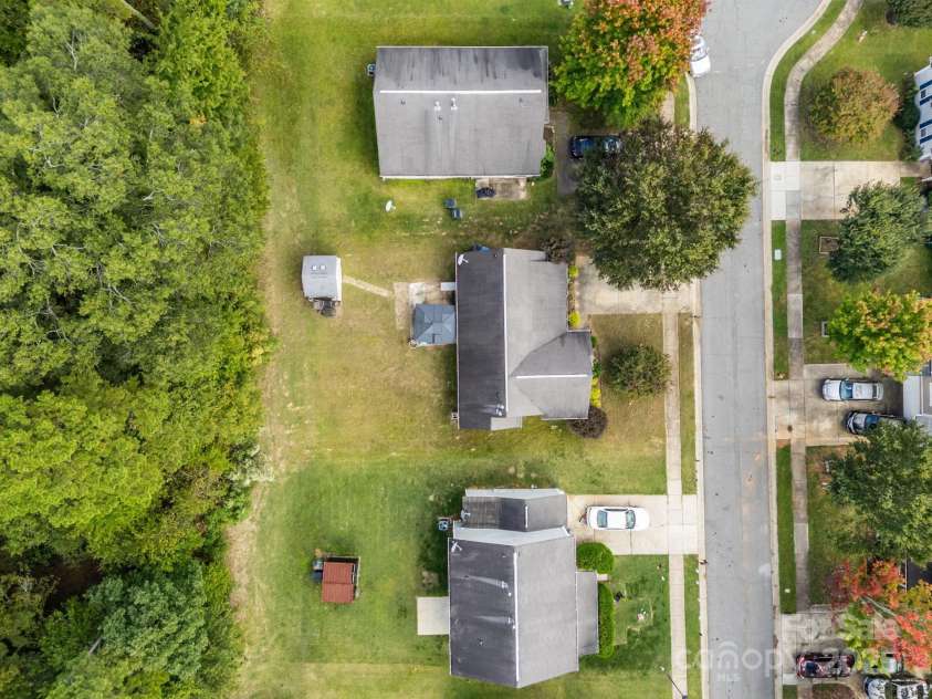 6623 Nevin Glen Drive, Charlotte, NC 28269.  MLS# CAR4304224, YatesRealty ID 2506. 