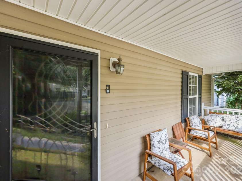 6623 Nevin Glen Drive, Charlotte, NC 28269.  MLS# CAR4304224, YatesRealty ID 2506. 